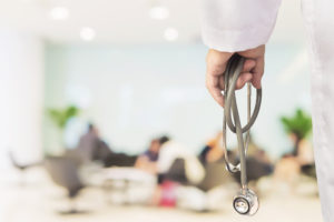 O que fazer se plano de saúde negar direito do paciente a cirurgia